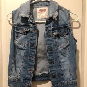Jean Vest